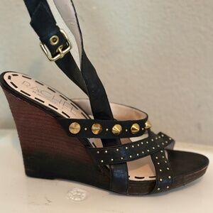RR Gold studded black wedge